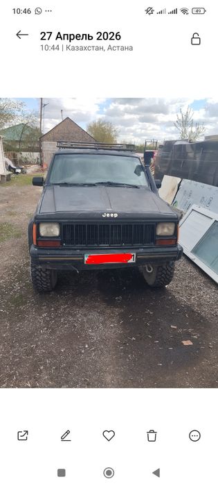 Автомобиль Джип Черроки