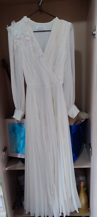 Белое платье продам
