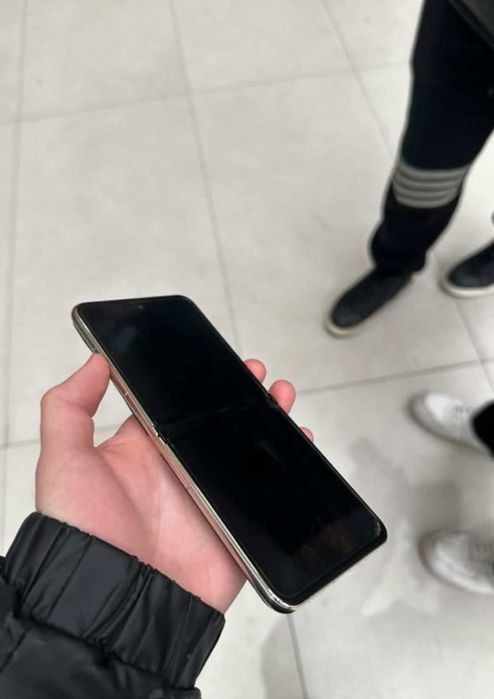 Продам телефон Huawei P50 pocket