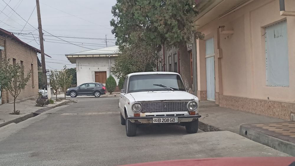 ВАЗ 21011 сотилади