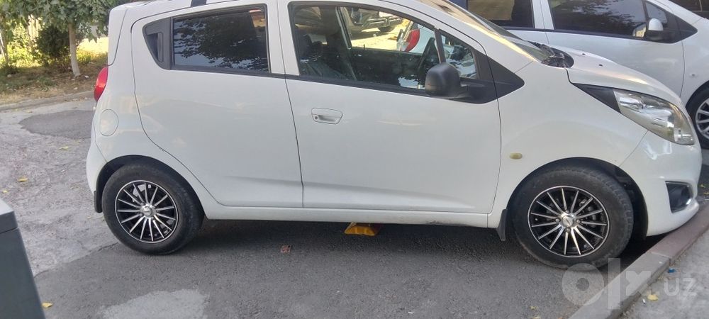 185/65R14 Vossen diska balon sotiladi