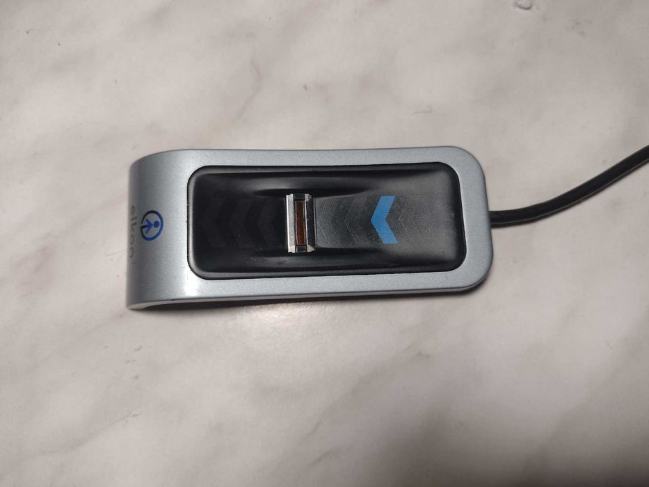 Cititor de amprente Upek Eikon, made in Malaysia, usb 2.0
