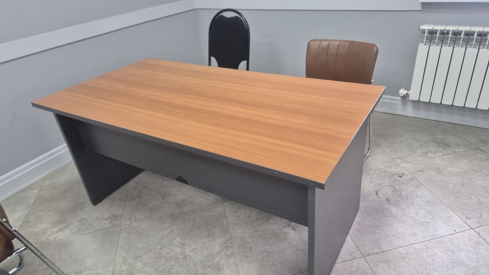 Стол 2шт, стулья 4 шт