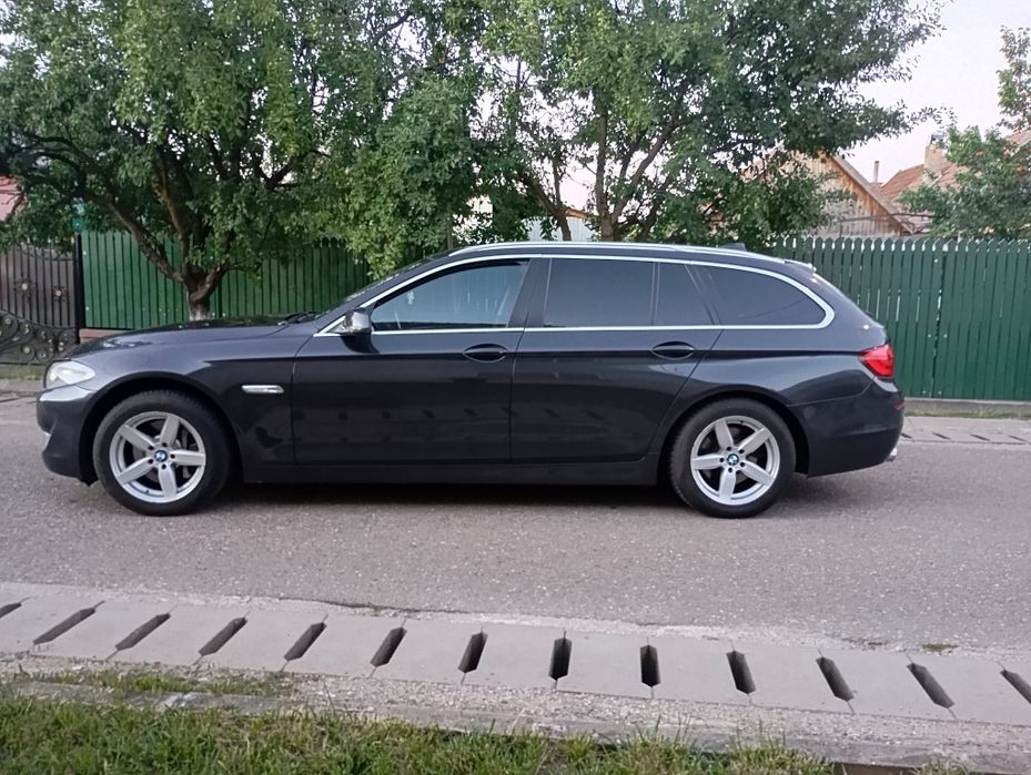 Vând BMW f11 xdrive 2.0 diesel