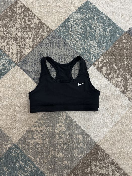 Дамско двулицево бюстие Nike