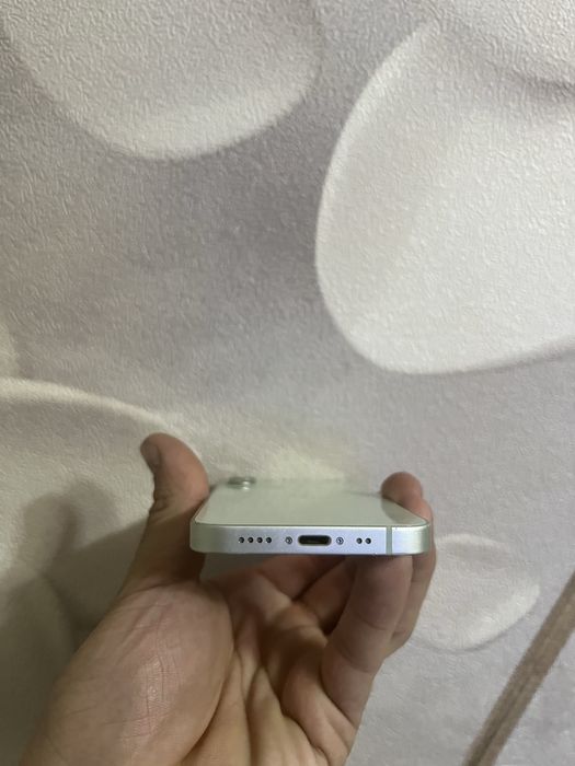 Iphone 12 mini sotiladi