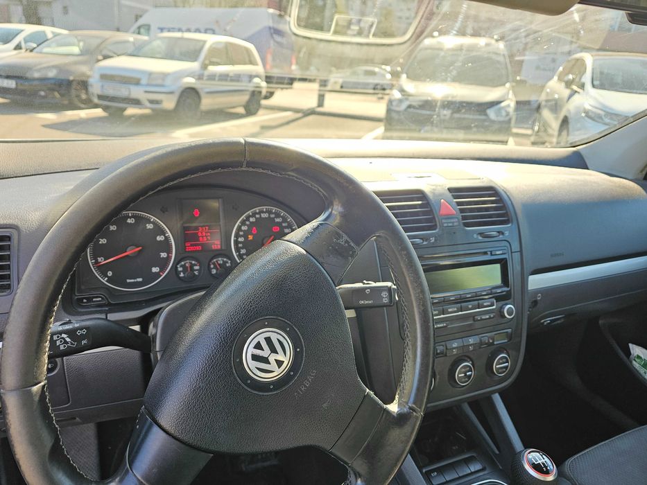 Volkswagen Golf 5 - 2006 - Manual - 2.0 FSI (150 CP)