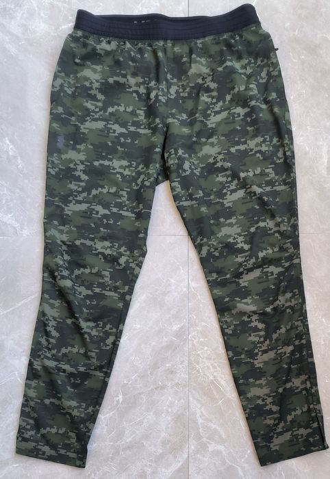 Under Armour камуфлаж долнище XL размер