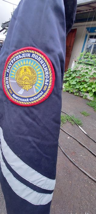 Продам бушлат новый