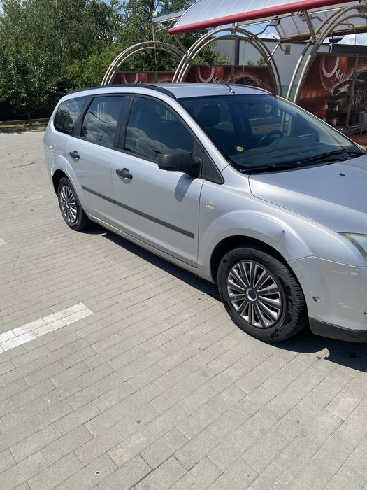 FORD Focus 2006 — imagine 5