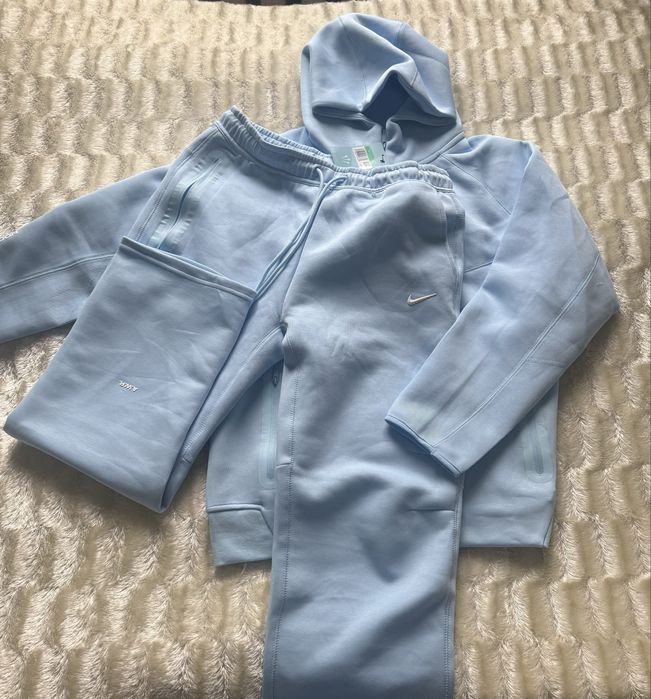 двойка Nike nocta