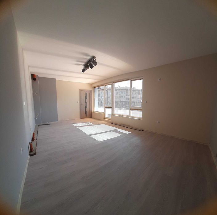 Продава се Двустаен апартамент в Търговище, Център - 81 кв.м за 1008 €/кв.м - Снимка #1