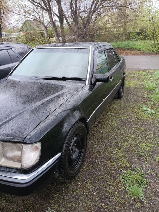 Продам Мерседес 2.2