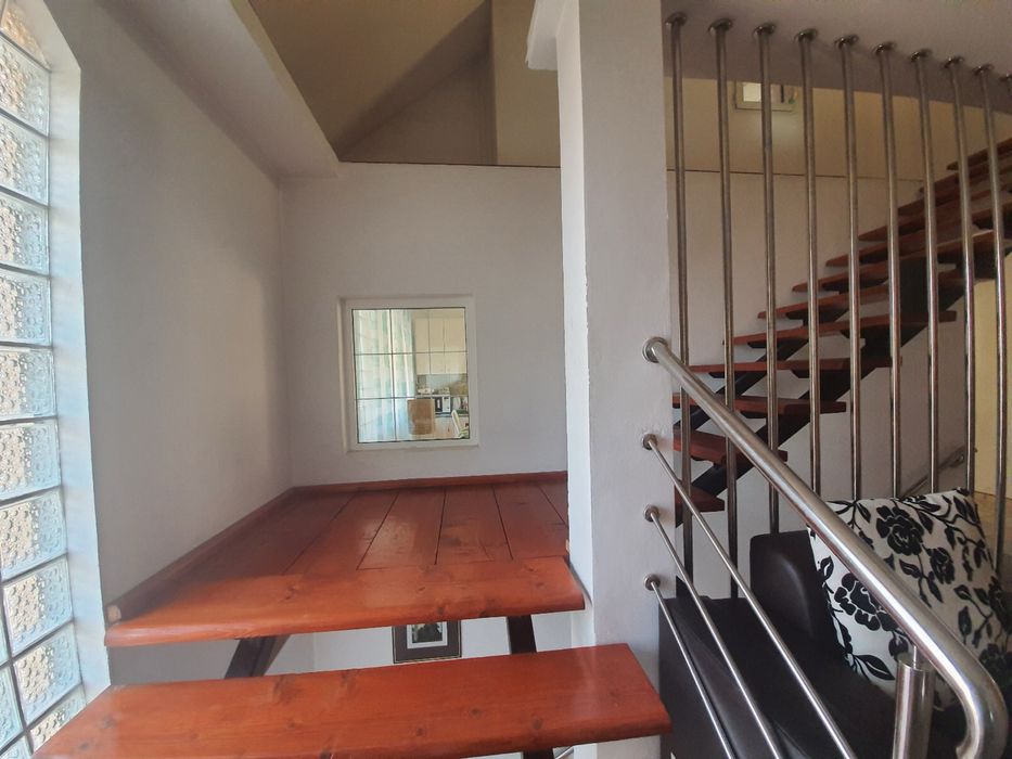 Apartament, mansardă și pod (300 mp)PIATA DE ALIMENTE- CENTRU VECHI