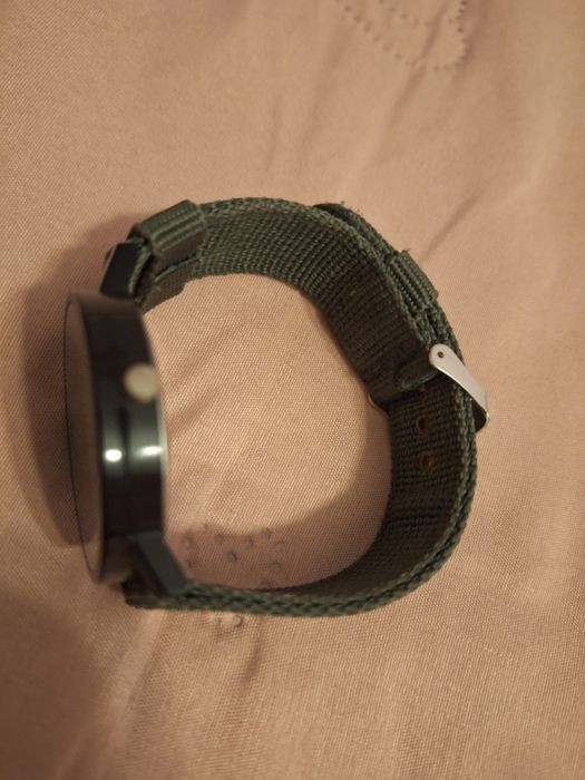 Спортен зелен кварцов часовник