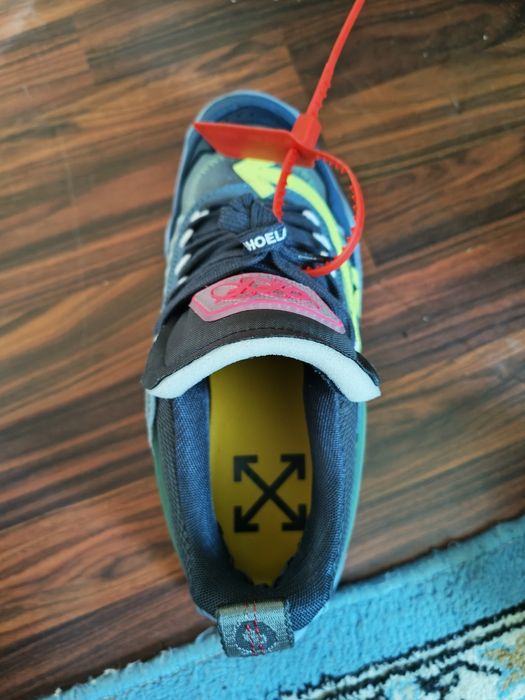 Adidași Originali Off white Nr 42