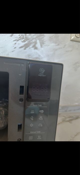 Микровълнова фурна LG NeoChef Smart Inverter / Сребриста / Инокс