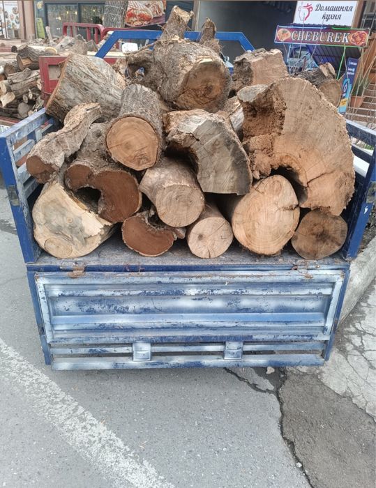 Mototsik va Утин o’tin sotiladi