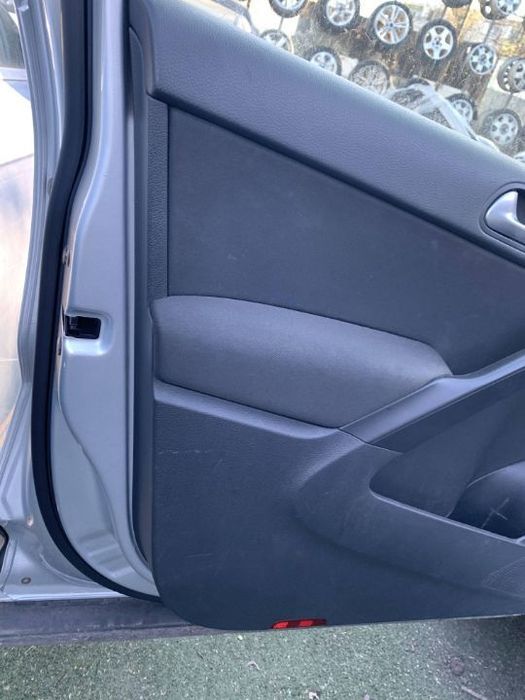 Set Fata / Fete Usa / Usi / Portiere Stanga / Dreapta Fata / Spate VW Tiguan 5N 2007 - 2011