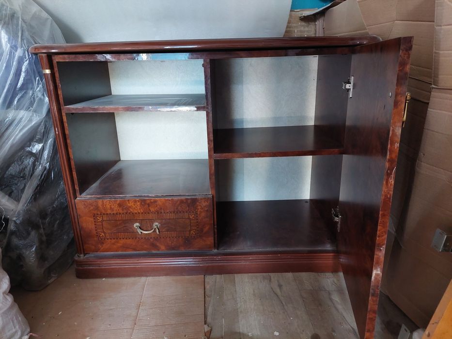 Тумба под телевизор