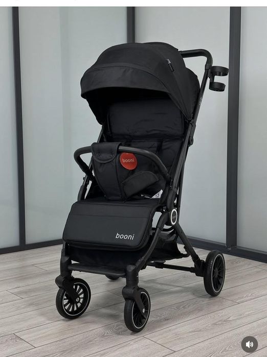 Детская коляска.