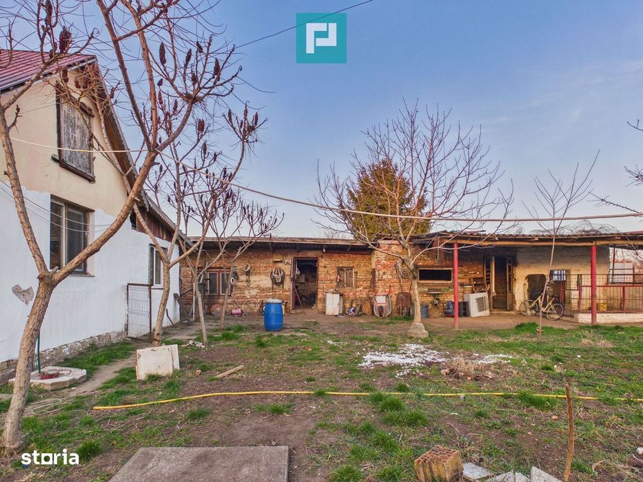 Casă din 2 corpuri cu 5 camere în  Lőkösháza