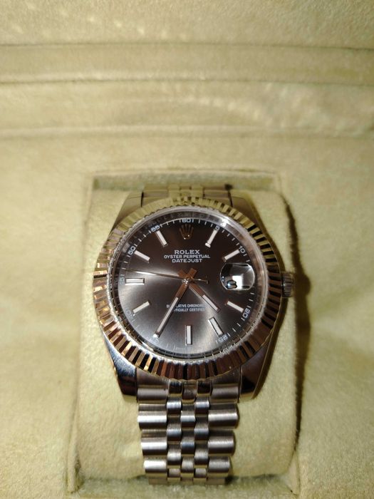 Продавам Часовник ROLEX