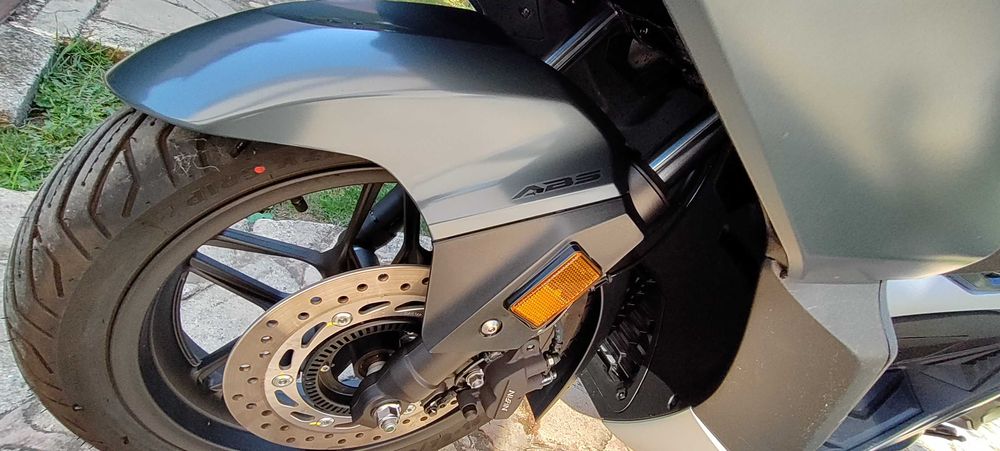 Maxi scuter Honda Forza 350,2024,88o km,garantie pana in 2028