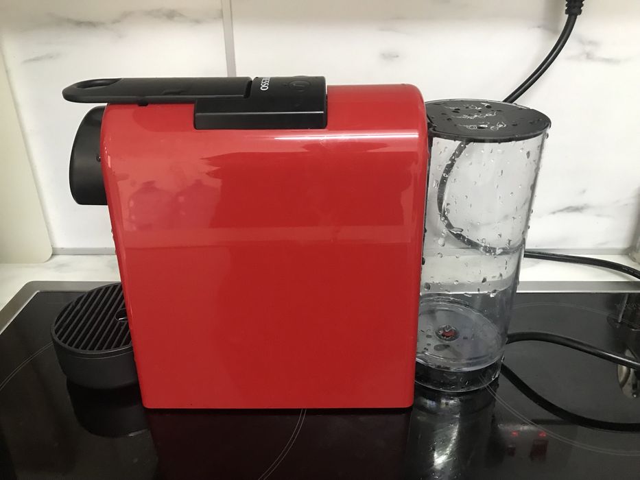 Nespresso Mini Essenza и Nespresso Inissia