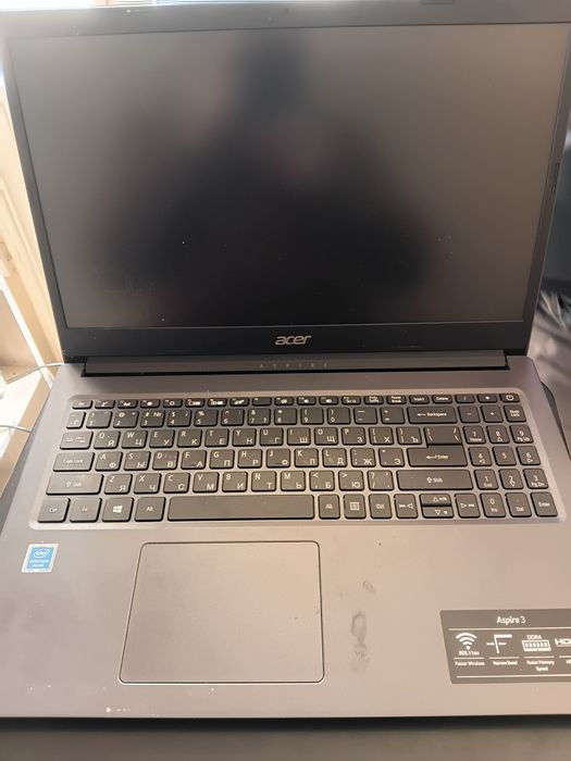 Srochno prodayotsya kompyuter acer