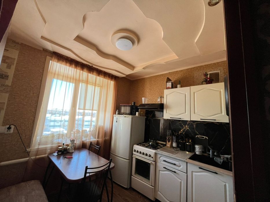 Продам квартиру двух комнатную.