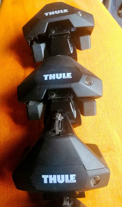 Thule Evo Clamp 7105  set 4 buc + kit prindere 145196.