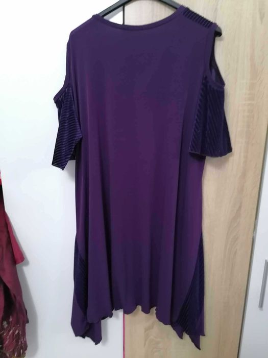 Нови дамски туники и рокли