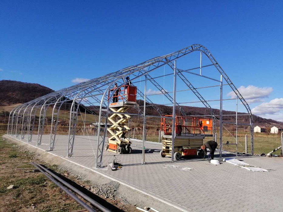 Hale metalice, Hala din fier zincat