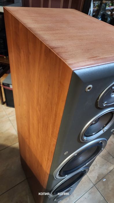 Колонки аккустические JBL e90