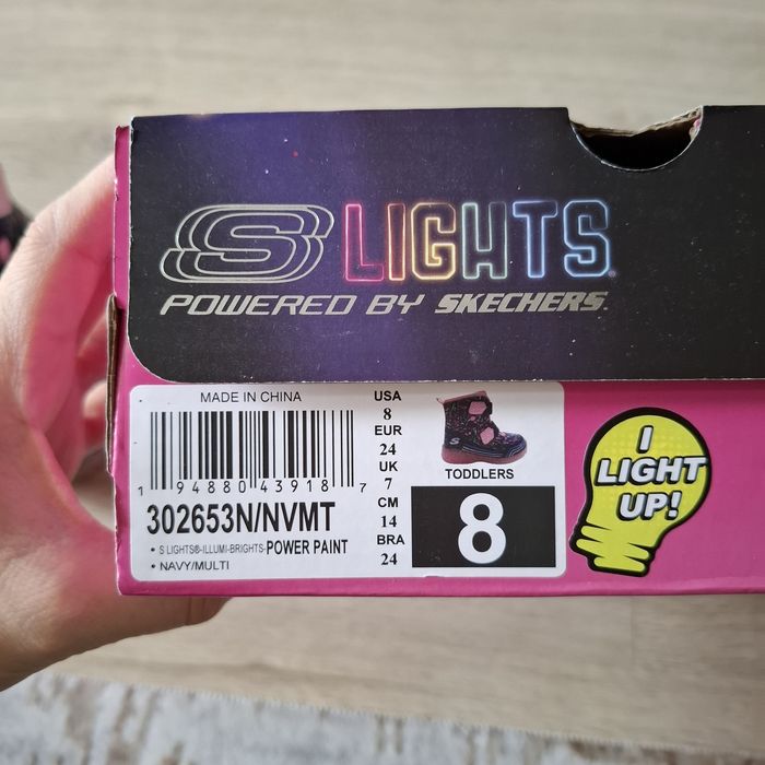 Светещи боти Skechers