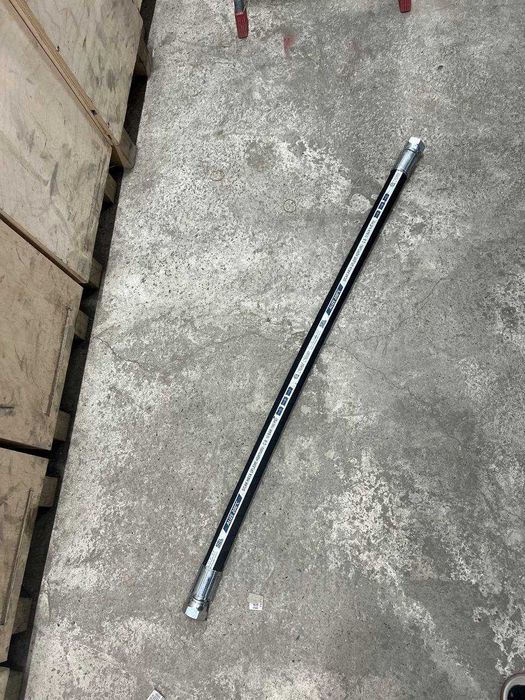 Резиновый воздушный шланг для пневмонагнетателя, с фитингом