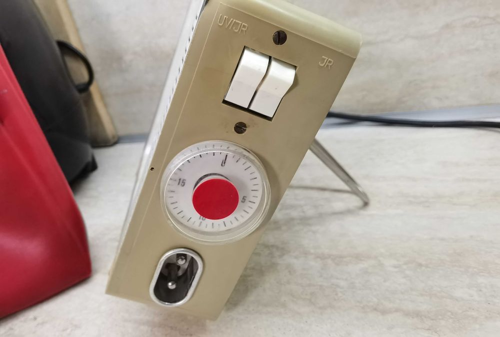 Продавам стара кварцова печка Thelta-Sonne Q.17 от DDR