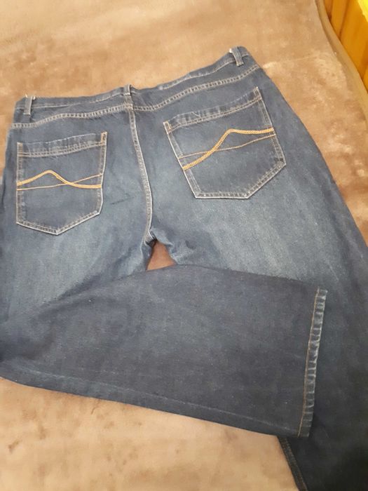 Blugi bărbătești  denim,albastru închis, noi,fără  eticheta originală
