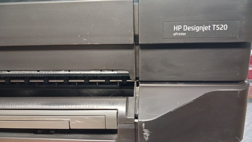 Широкоформатный принтер HP- T520