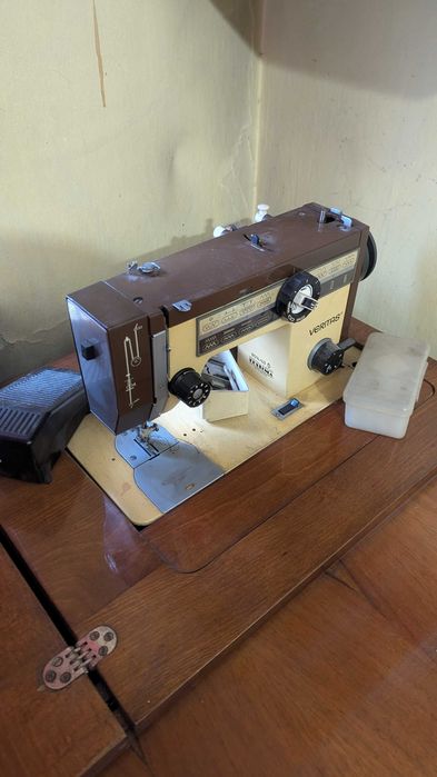 Швейная машина Veritas за 2шт