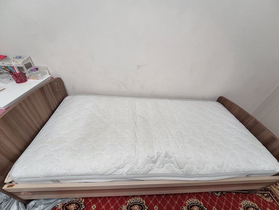 Кровать односпальная