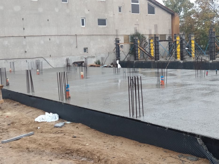 Construim case și blocuri