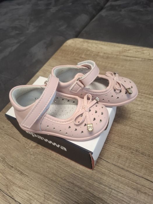 Бебешки  обувки за момиче