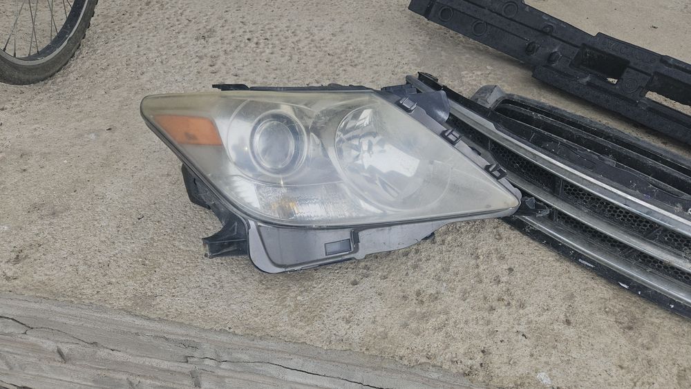 LX570 фара перед правая