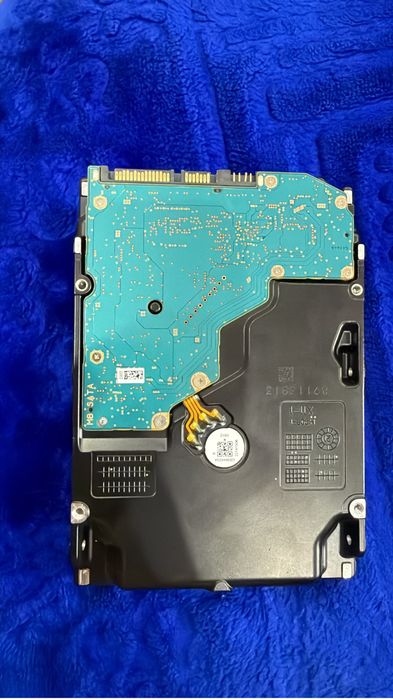 Жесткий диск Toshiba емкостью 16 ТБ