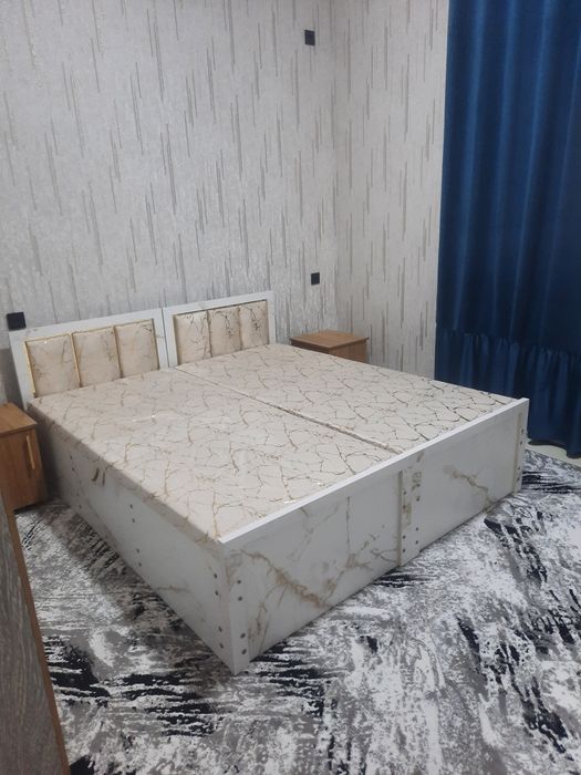 Яхши лакатцияда жойлашган 2 хонали кв арендага берилади