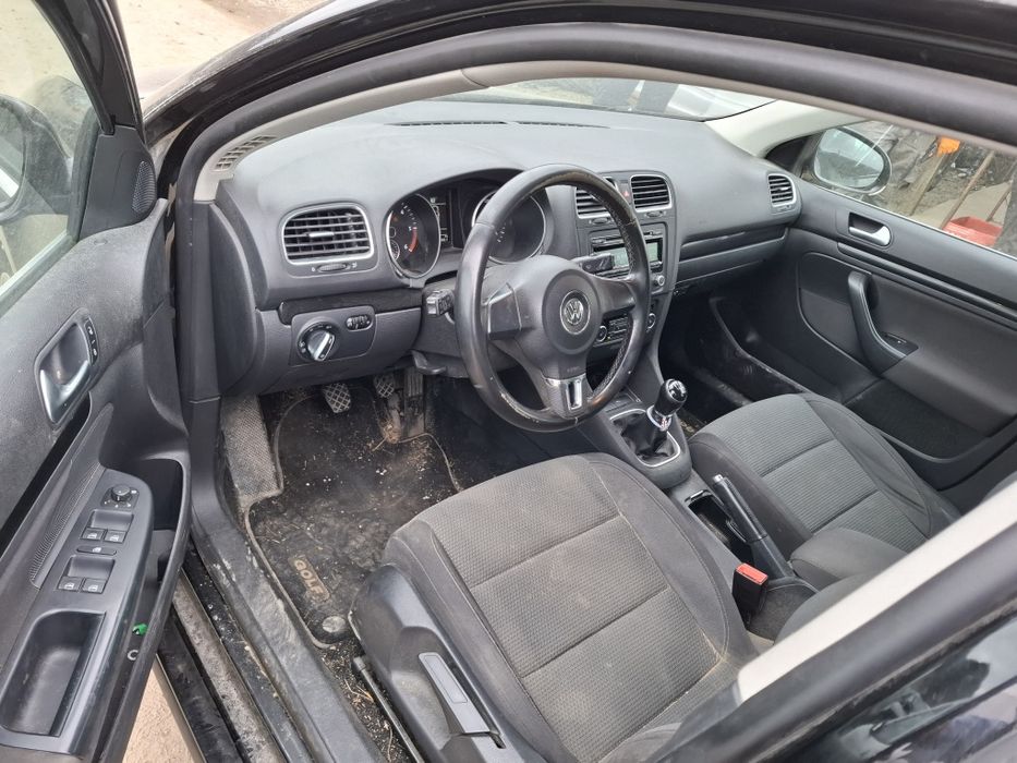 Elemente Caroserie VW Golf 6 Variant 1.6TDi CAYC 4motion 4x4 negruLO41
