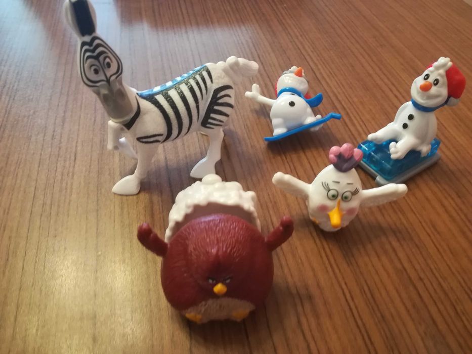 Играчки , фигурки от шоколадови яйца Киндер , Макдоналдс и др.