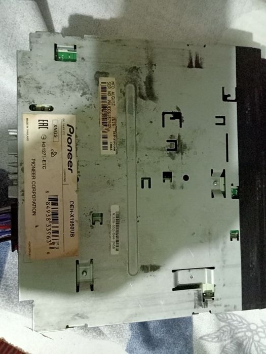 Продам Pioneer DEH-X1950UB в хорошем состоянии.